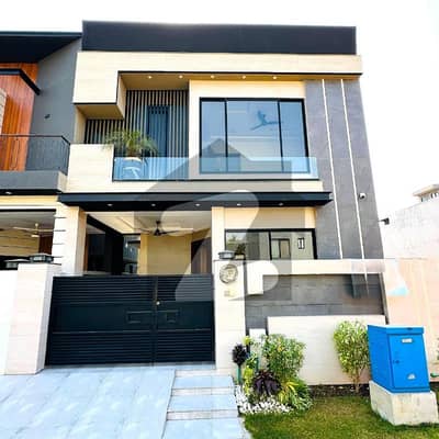 Charming 3-Bedroom 5 Marla House in DHA Modern Comfort with Stylish Finishes