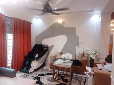 10 Marla Renevoted 3 Bedroom Apartment Available For Sale In Askari 11 Sector B Lahore Cantt 10 Marla Renevoted 3 Bedroom Apartment Available For Sale In Askari 11 Sector B Lahore Cantt