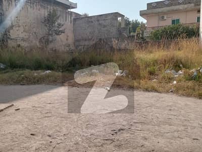بنی گالہ اسلام آباد میں 15 مرلہ رہائشی پلاٹ 1.55 کروڑ میں برائے فروخت۔