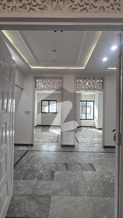 8 Marla Plaza MB For Sale