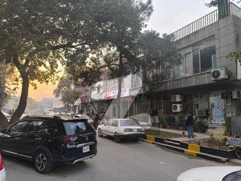 جی ۔ 9 مرکز جی ۔ 9,اسلام آباد میں 1 مرلہ دکان 5.8 کروڑ میں برائے فروخت۔ جی ۔ 9 مرکز جی ۔ 9,اسلام آباد میں 1 مرلہ دکان 5.8 کروڑ میں برائے فروخت۔
