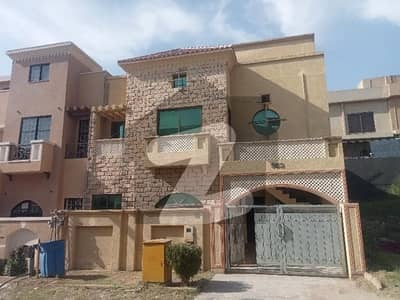بحریہ ٹاؤن فیز 8 ۔ سفاری ویلی بحریہ ٹاؤن فیز 8,بحریہ ٹاؤن راولپنڈی,راولپنڈی میں 5 کمروں کا 7 مرلہ مکان 1.85 کروڑ میں برائے فروخت۔ بحریہ ٹاؤن فیز 8 ۔ سفاری ویلی بحریہ ٹاؤن فیز 8,بحریہ ٹاؤن راولپنڈی,راولپنڈی میں 5 کمروں کا 7 مرلہ مکان 1.85 کروڑ میں برائے فروخت۔
