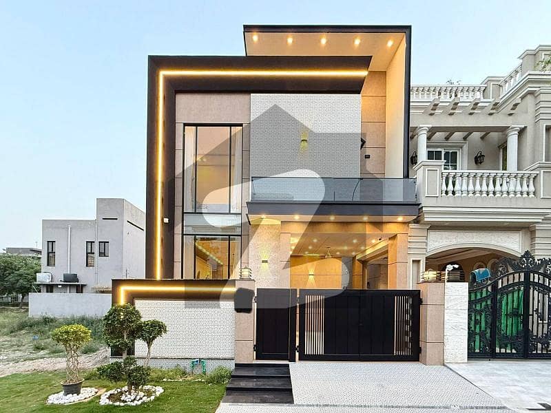 MODERN ELEVATION - Direct Approach From Main Road DHA 9 Town - Block B ...