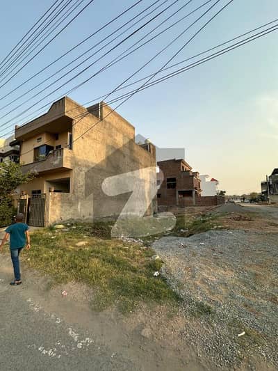 5 Marla Plot For Sale In Bankers Co-operative Soiety 5 Marla Plot For Sale In Bankers Co-operative Soiety