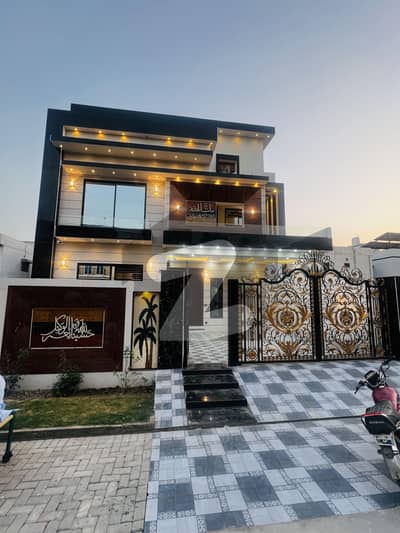 Prime Location 10 Marla House For sale In Central Park - Block A Lahore In Only Rs. 40000000 Prime Location 10 Marla House For sale In Central Park - Block A Lahore In Only Rs. 40000000