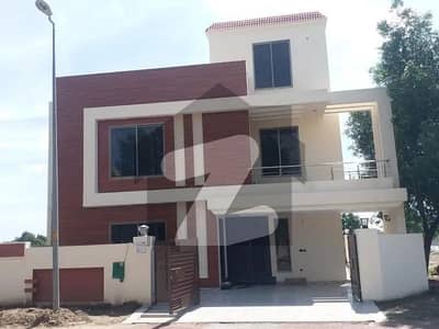 08 Marla Luxury Non Furnished House Available For Rent In Bahria Town Lahore