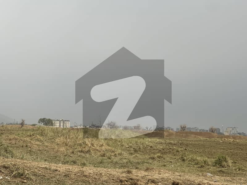 E-12/3 Plot Available Golden Investment Size 30x60 E-12/3 Plot Available Golden Investment Size 30x60