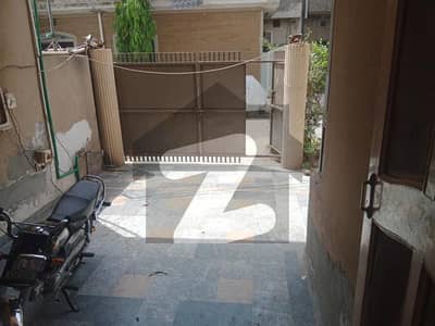 جوہر ٹاؤن فیز 1 - بلاک ایف جوہر ٹاؤن فیز 1,جوہر ٹاؤن,لاہور میں 2 کمروں کا 7 مرلہ زیریں پورشن 46.0 ہزار میں کرایہ پر دستیاب ہے۔ جوہر ٹاؤن فیز 1 - بلاک ایف جوہر ٹاؤن فیز 1,جوہر ٹاؤن,لاہور میں 2 کمروں کا 7 مرلہ زیریں پورشن 46.0 ہزار میں کرایہ پر دستیاب ہے۔
