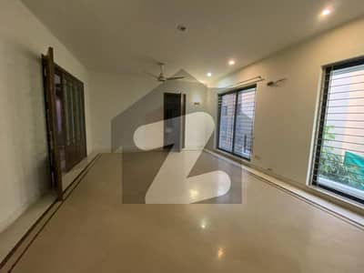 Elegant 1 Kanal Upper Portion For Rent Prime Location | Spacious & Private Living Elegant 1 Kanal Upper Portion For Rent Prime Location | Spacious & Private Living