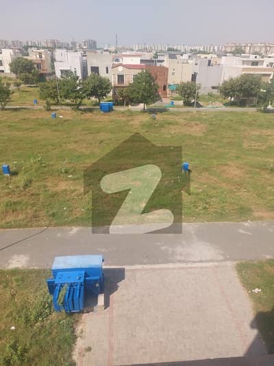 ڈی ایچ اے فیز9 پریزم - اوول کمپلیکس ڈی ایچ اے فیز9 پریزم,ڈی ایچ اے ڈیفینس,لاہور میں 4 مرلہ کمرشل پلاٹ 5.9 کروڑ میں برائے فروخت۔ ڈی ایچ اے فیز9 پریزم - اوول کمپلیکس ڈی ایچ اے فیز9 پریزم,ڈی ایچ اے ڈیفینس,لاہور میں 4 مرلہ کمرشل پلاٹ 5.9 کروڑ میں برائے فروخت۔