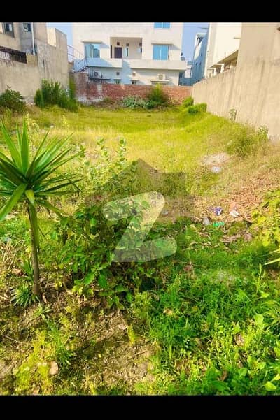 5 Marla Plot For Sale Hot Location