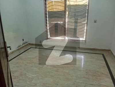 ڈی ایچ اے فیز 2 - سیکٹر جی ڈی ایچ اے ڈیفینس فیز 2,ڈی ایچ اے ڈیفینس,اسلام آباد میں 3 کمروں کا 10 مرلہ بالائی پورشن 60.0 ہزار میں کرایہ پر دستیاب ہے۔ ڈی ایچ اے فیز 2 - سیکٹر جی ڈی ایچ اے ڈیفینس فیز 2,ڈی ایچ اے ڈیفینس,اسلام آباد میں 3 کمروں کا 10 مرلہ بالائی پورشن 60.0 ہزار میں کرایہ پر دستیاب ہے۔