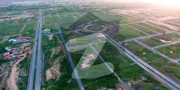 4 KANAL Corner Plot Available In Sector B Of Gulberg Greens 4 KANAL Corner Plot Available In Sector B Of Gulberg Greens