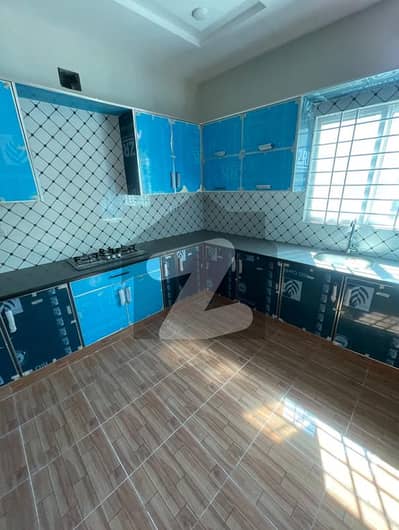 سی بی آر ٹاؤن فیز 1 - بلاک سی سی بی آر ٹاؤن فیز 1,سی بی آر ٹاؤن,اسلام آباد میں 6 کمروں کا 12 مرلہ مکان 1.7 لاکھ میں کرایہ پر دستیاب ہے۔ سی بی آر ٹاؤن فیز 1 - بلاک سی سی بی آر ٹاؤن فیز 1,سی بی آر ٹاؤن,اسلام آباد میں 6 کمروں کا 12 مرلہ مکان 1.7 لاکھ میں کرایہ پر دستیاب ہے۔