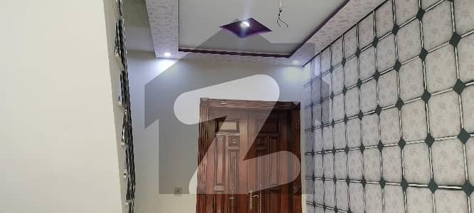 سبزہ زار سکیم ۔ بلاک پی سبزہ زار سکیم,لاہور میں 3 کمروں کا 3 مرلہ مکان 1.95 کروڑ میں برائے فروخت۔