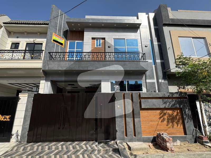 5 Marla Luxury House For Sale 5 Marla Luxury House For Sale