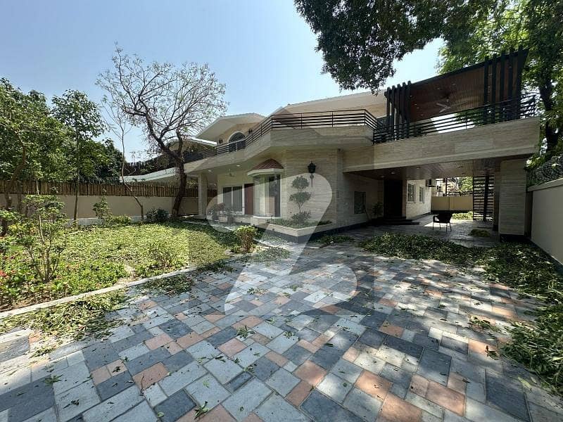 F-6 luxurious House for Rent F-6 luxurious House for Rent
