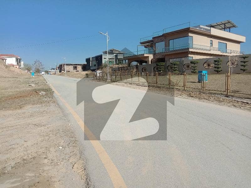MULTI GARDENs, B-17 Plot For Sale In C/1. MULTI GARDENs, B-17 Plot For Sale In C/1.