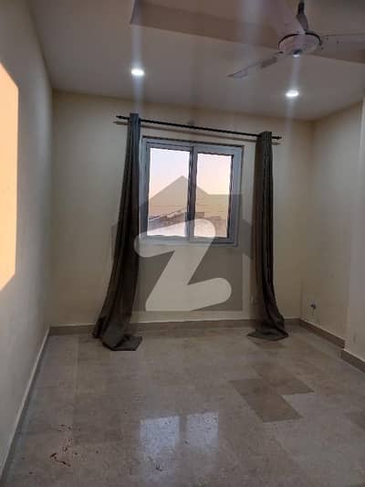 بی
