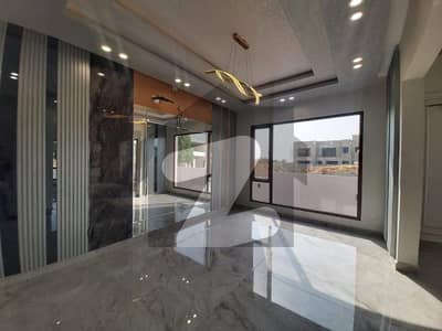 500sq yd Luxury Villa FOR SALE. 2km from Entrance of BTK. 6 Bed DDL 2 Kitchens 500sq yd Luxury Villa FOR SALE. 2km from Entrance of BTK. 6 Bed DDL 2 Kitchens