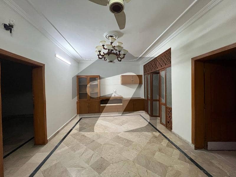 7 Marla upper portion available for Rent G-13/3 7 Marla upper portion available for Rent G-13/3