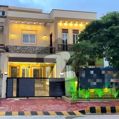 بحریہ ٹاؤن فیز 8 بحریہ ٹاؤن راولپنڈی,راولپنڈی میں 5 کمروں کا 7 مرلہ مکان 70.0 ہزار میں کرایہ پر دستیاب ہے۔ بحریہ ٹاؤن فیز 8 بحریہ ٹاؤن راولپنڈی,راولپنڈی میں 5 کمروں کا 7 مرلہ مکان 70.0 ہزار میں کرایہ پر دستیاب ہے۔