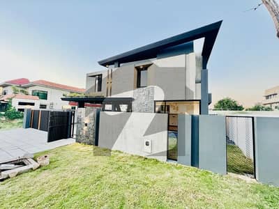 ڈی ایچ اے ڈیفینس فیز 2 ڈی ایچ اے ڈیفینس,اسلام آباد میں 5 کمروں کا 1 کنال مکان 11.5 کروڑ میں برائے فروخت۔