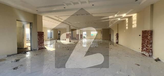 1 Kanal Beautiful Brand New Floor Available For Rent