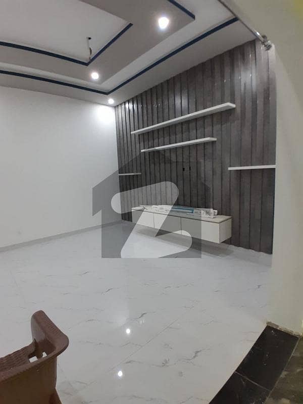 Upper portion available for rent Upper portion available for rent
