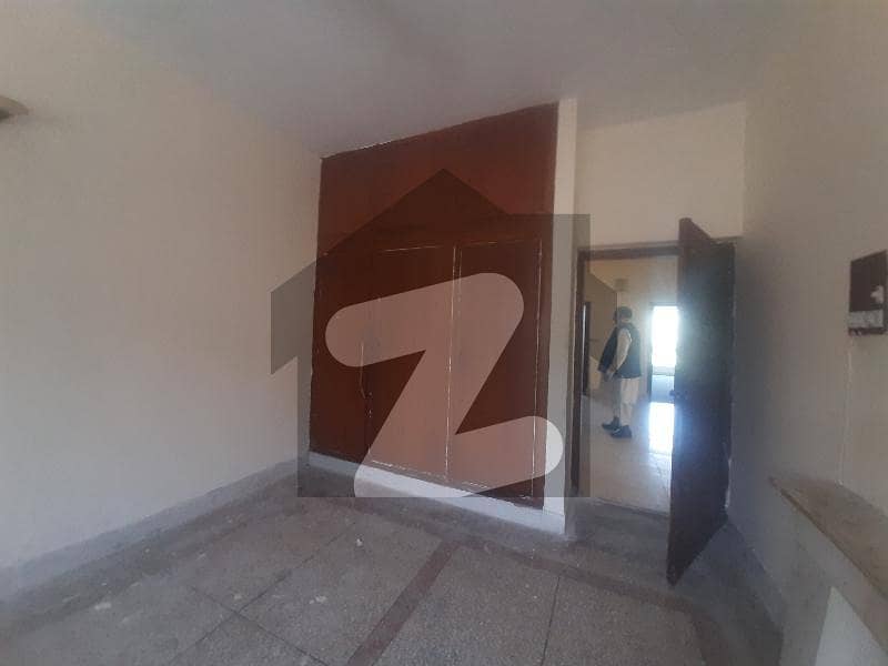 G-10/4 Beautiful Location House Investor Price