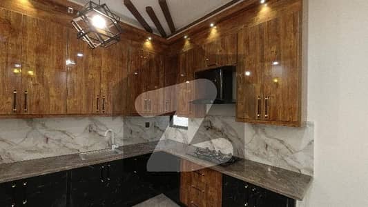 Prime Location Flat Spread Over 200 Square Yards In KAECHS - Block 5 Available Prime Location Flat Spread Over 200 Square Yards In KAECHS - Block 5 Available