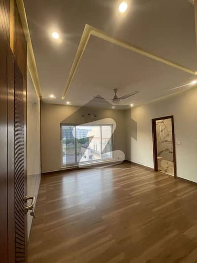 10 Marla Slightly Used House Available For Rent Just 1 Minute Drive From The Main Gate! 10 Marla Slightly Used House Available For Rent Just 1 Minute Drive From The Main Gate!