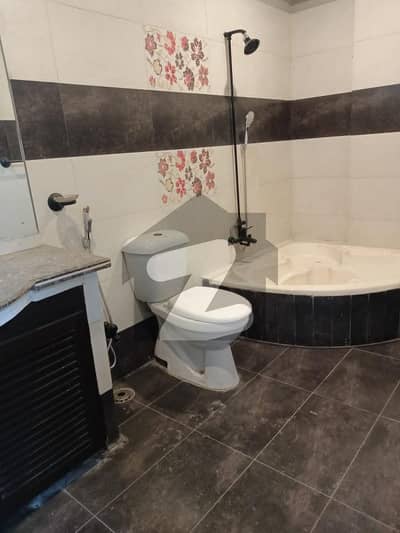 FULL FLOOR APPARTMENT FOR SALE FULL FLOOR APPARTMENT FOR SALE