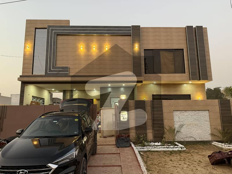 Beautiful New Built 1 Kanal House Beautiful New Built 1 Kanal House