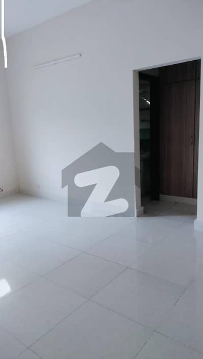 10 Marla 3 Bedrooms House Sector A Askari 11 Lahore For Rent