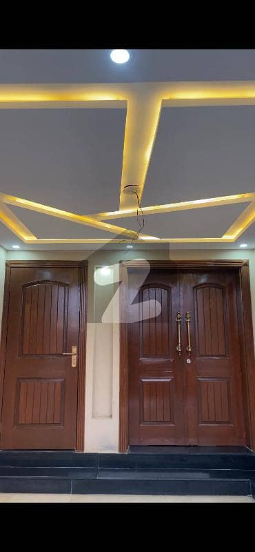 New Modern House Built For Personal Residence New Modern House Built For Personal Residence