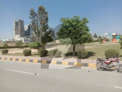 ایم پی سی ایچ ایس - بلاک سی ایم پی سی ایچ ایس ۔ ملٹی گارڈنز,بی ۔ 17,اسلام آباد میں 1 کنال رہائشی پلاٹ 2.25 کروڑ میں برائے فروخت۔ ایم پی سی ایچ ایس - بلاک سی ایم پی سی ایچ ایس ۔ ملٹی گارڈنز,بی ۔ 17,اسلام آباد میں 1 کنال رہائشی پلاٹ 2.25 کروڑ میں برائے فروخت۔