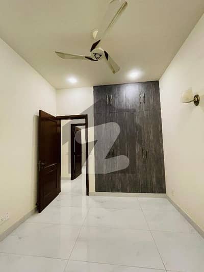 Aesthetic Prime Location House Of 100 Square Yards For sale Is Available Aesthetic Prime Location House Of 100 Square Yards For sale Is Available