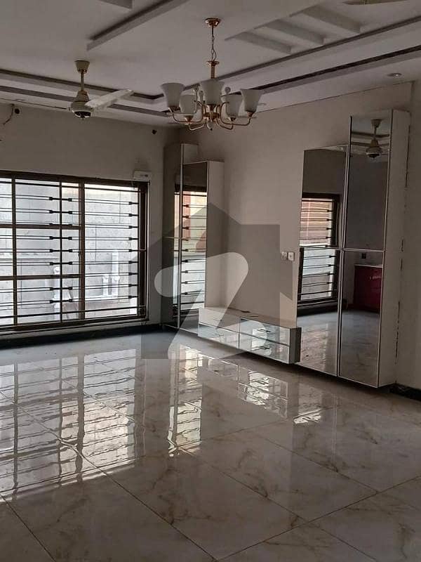1 kanal Upper Portion Available For Rent 1 kanal Upper Portion Available For Rent