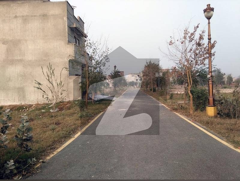 4 MARLA COMMERCIAL PLOT FOR SALE 4 MARLA COMMERCIAL PLOT FOR SALE