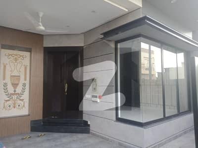 ڈی ایچ اے 9 ٹاؤن ۔ بلاک بی ڈی ایچ اے 9 ٹاؤن,ڈیفنس (ڈی ایچ اے),لاہور میں 3 کمروں کا 5 مرلہ مکان 2.6 کروڑ میں برائے فروخت۔ ڈی ایچ اے 9 ٹاؤن ۔ بلاک بی ڈی ایچ اے 9 ٹاؤن,ڈیفنس (ڈی ایچ اے),لاہور میں 3 کمروں کا 5 مرلہ مکان 2.6 کروڑ میں برائے فروخت۔