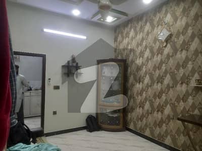Centrally Located Prime Location Upper Portion Available In Federal B Area - Block 15 For sale