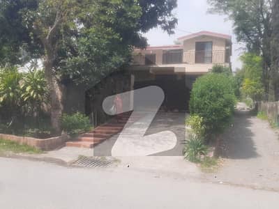 G-9/3 40*80 VIP Location House Back Open With Extra Land For Sale