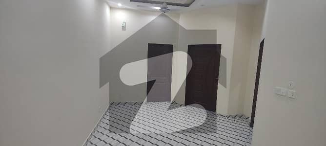 6 Marla Lower Portion Available For Rent