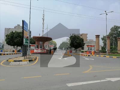 واپڈا سٹی ۔ بلاک جے واپڈا سٹی,فیصل آباد میں 1 کنال رہائشی پلاٹ 2.5 کروڑ میں برائے فروخت۔ واپڈا سٹی ۔ بلاک جے واپڈا سٹی,فیصل آباد میں 1 کنال رہائشی پلاٹ 2.5 کروڑ میں برائے فروخت۔