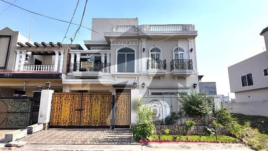 A Well Designed House Is Up For sale In An Ideal Location In Lahore A Well Designed House Is Up For sale In An Ideal Location In Lahore
