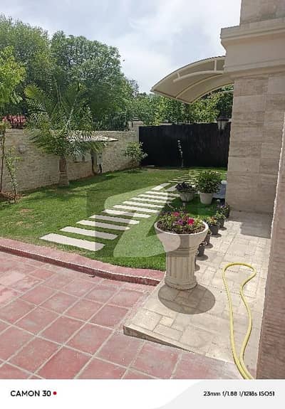 F7 Separate Ground Floor