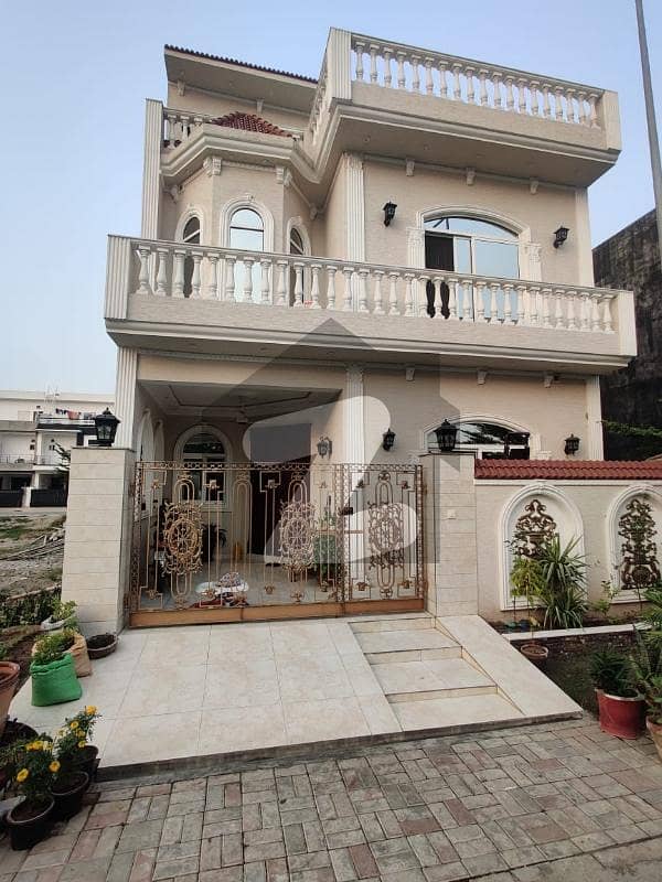 ڈریم گارڈنز - بلاک ایف ڈریم گارڈنز,ڈیفینس روڈ,لاہور میں 4 کمروں کا 5 مرلہ مکان 2.25 کروڑ میں برائے فروخت۔ ڈریم گارڈنز - بلاک ایف ڈریم گارڈنز,ڈیفینس روڈ,لاہور میں 4 کمروں کا 5 مرلہ مکان 2.25 کروڑ میں برائے فروخت۔