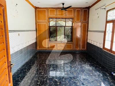 حیات آباد فیز 4 - پی1 حیات آباد فیز 4,حیات آباد,پشاور میں 4 کمروں کا 1 کنال بالائی پورشن 75.0 ہزار میں کرایہ پر دستیاب ہے۔ حیات آباد فیز 4 - پی1 حیات آباد فیز 4,حیات آباد,پشاور میں 4 کمروں کا 1 کنال بالائی پورشن 75.0 ہزار میں کرایہ پر دستیاب ہے۔