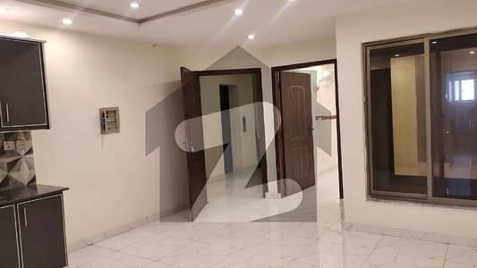 بحریہ ٹاؤن سیکٹر ای بحریہ ٹاؤن,لاہور میں 1 کمرے کا 5 مرلہ زیریں پورشن 34.0 ہزار میں کرایہ پر دستیاب ہے۔ بحریہ ٹاؤن سیکٹر ای بحریہ ٹاؤن,لاہور میں 1 کمرے کا 5 مرلہ زیریں پورشن 34.0 ہزار میں کرایہ پر دستیاب ہے۔